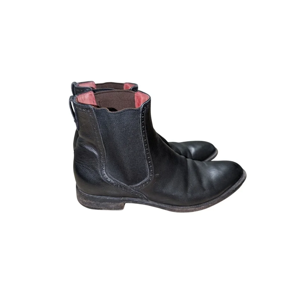 ERMENEGILDO ZEGNA Black leather cap toe Chelsea boots size 8.5 US